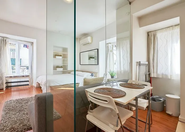 Salgadeiras - Bairro Alto * Lisboa