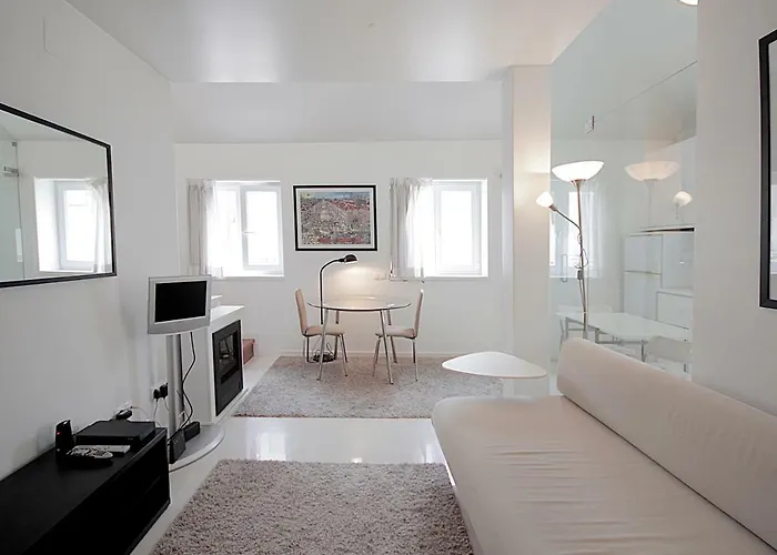 Salgadeiras - Bairro Alto *